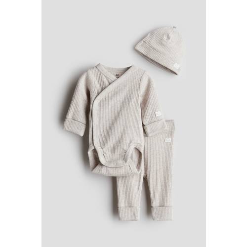 Adjustable-fit Set