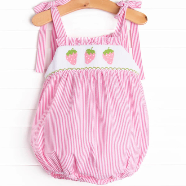 Strawberry Seersucker Smocked Bubble, Pink – Stitchy Fish