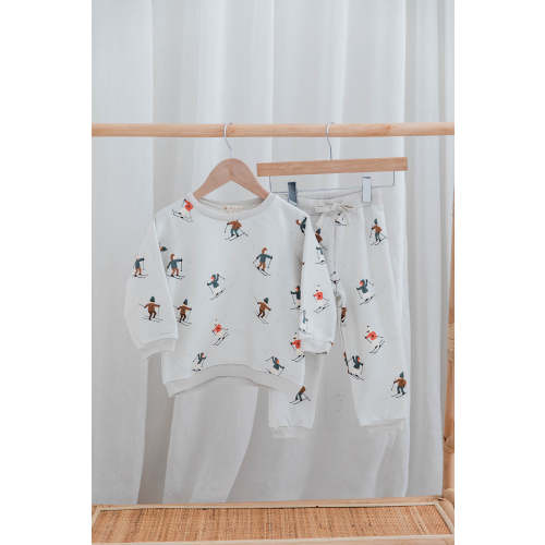 Sweat Set - On the Slopes