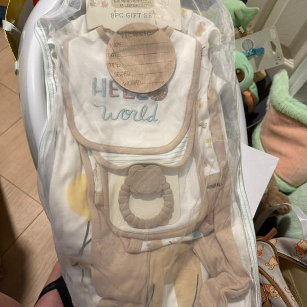 Hello World Baby Boys' 9-Piece Gift Set - multi, 0 - 3 months (Newborn)