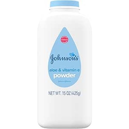 Johnson's Baby Powder, Naturally Derived Cornstarch with Aloe & Vitamin E for Delicate Skin, Hypoallergenic and Free of Parabens, Phthalates, and Dyes for Gentle Baby Skin Care, 15 oz