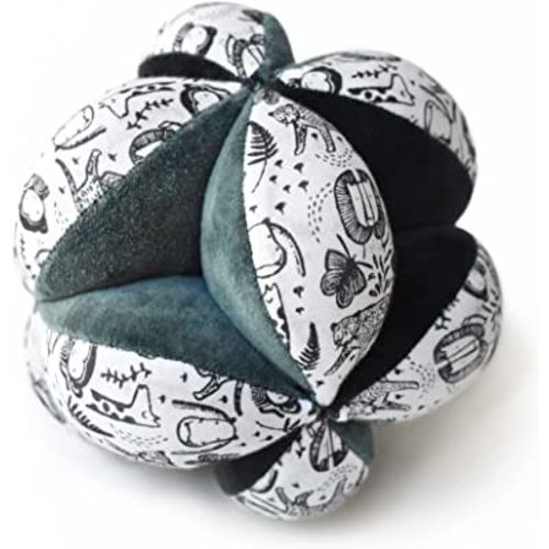 Wee Gallery Sensory Clutch Ball - Developmental Activity for Babies and Toddlers - Visual Stimulation, Motor Skills, Soft Interactive Sensory Toy for Infant Play