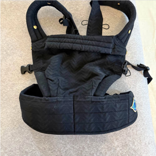 Arrow Zorro | Zeitgeist Baby Carrier | SHOP ARTIPOPPE