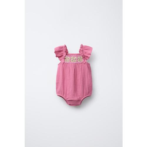 TEXTURED CROCHET FLOWER ROMPER - Fuchsia | ZARA United States