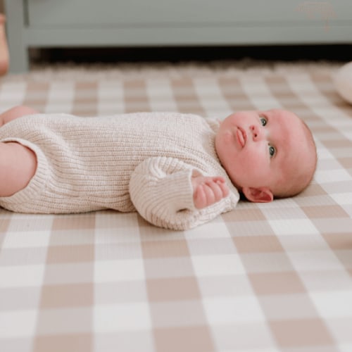 Medium Gingham Play Mat - Latte