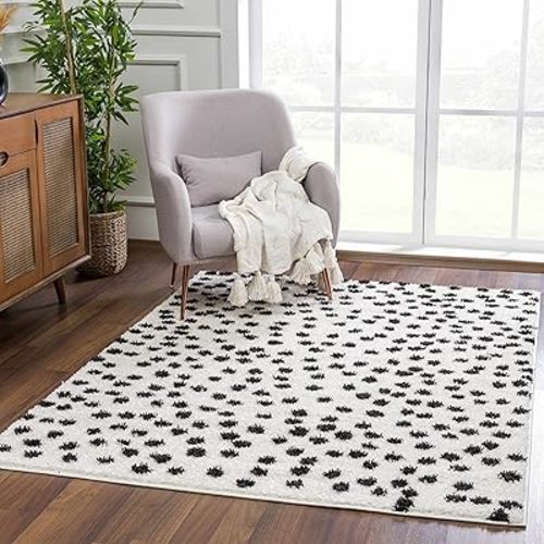 Hauteloom Cansu Living Room, Bedroom Area Rug - Plush Pile - Black - 6'7" x 9'