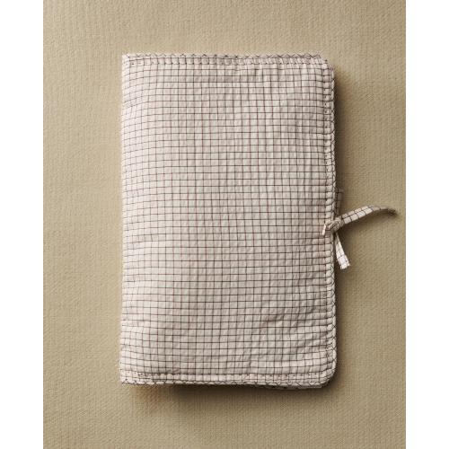 CHILDREN’S STRIPED SQUARE WIPE HOLDER