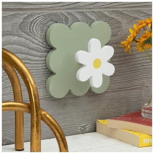 Daisy & Scalloped Wood Wall Hook