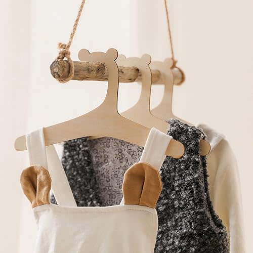 20 Pcs Kids Wooden Hangers,9'' Kids Baby Toddler Children Wooden Hangers,for Clothes & Pants,Baby Children Wooden Hangers
