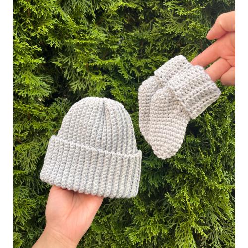 Crochet Hat and Sock Baby Set / Crochet Baby Hat / Baby Booties / Cotton Matching Set