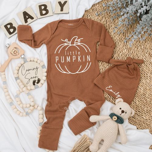 Little Pumpkin Baby bodysuit and hat set, Newborn set, Baby Shower Gift, Coming Home, Long Sleeve Bodysuit, Baby Announcement Outfit, fall