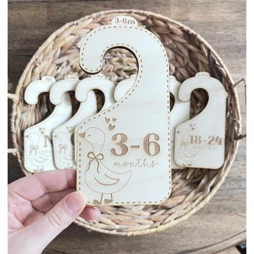 Goose Baby Closet Dividers: Nursery Organization