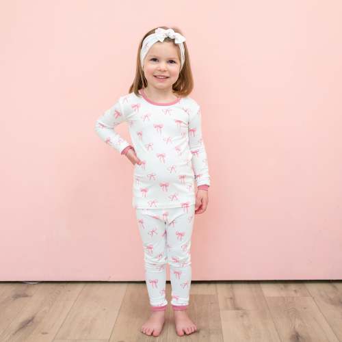 Long Sleeve Pajamas in Bow