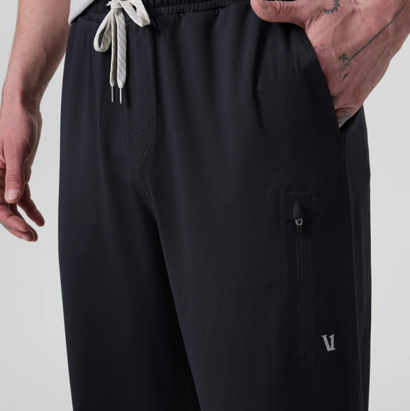 Sunday Performance Sweatpant Classic 28" – Black – Vuori, L