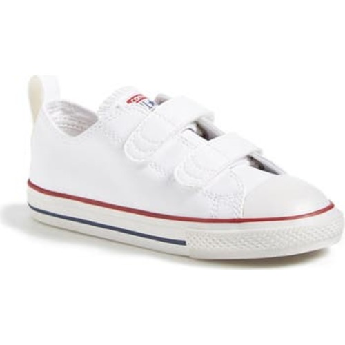 Chuck Taylor® All Star® 2V Sneaker, 10 M