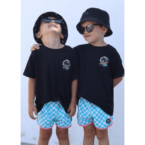 Scribble Bucket Hat
|
Little Trouble