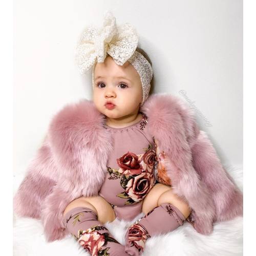 2-piece Sassy Flower Suit with Socks
– Lulububbles