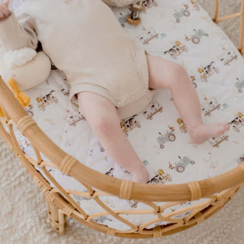 Waterproof Fitted Bassinet Sheet | Oakwood Farm