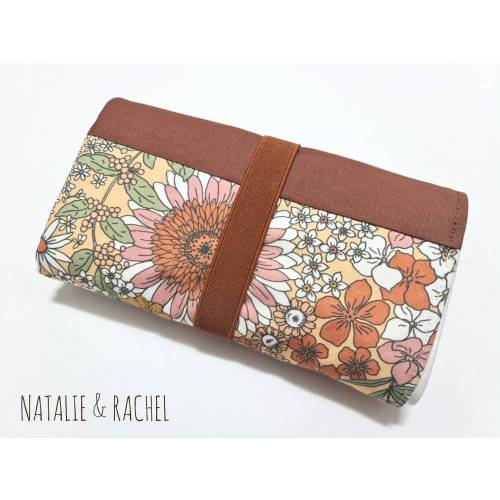 baby changing mat, waterproof changing mat, baby shower, portable changing mat, floral, Diaper changing pads, daisy, brown