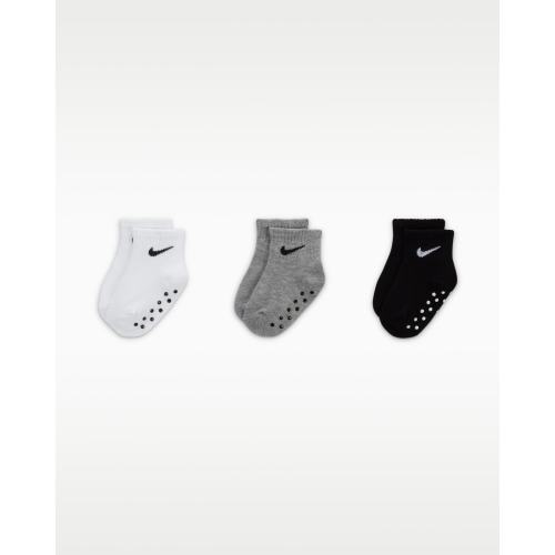 Nike Baby Core Swoosh Gripper Socks (3 Pairs). Nike.com