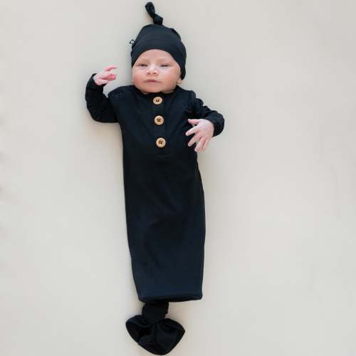 Knotted Gown with Hat Set in Midnight | Kyte Baby