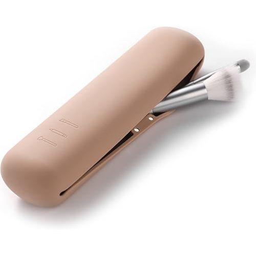 FERYES Large Travel Makeup Brush Holder, Magnetic Anti-fall Out Silicon Portable Cosmetic Face Brushes Holder, Soft and Sleek Makeup Tools Organizer for Travel- (8.27 * 2.36 * 1.57)
