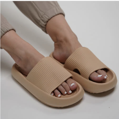 The Cloudies - Best Shoes For Tired and Swollen Feet – The Cloudies™