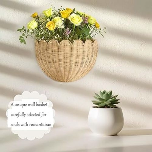 Scalloped Wall Basket,Hanging Hand Woven Wicker Wall Basket with Metal Frame & Hook, Scalloped Rattan Wall Storage & Decor for Home,Bathroom,Kitchen,Living Room (16"x7"x10"(1pcs))