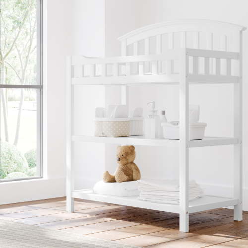 Graco Infant Changing Table with Changing Pad, White