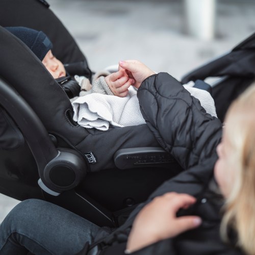 Thule Urban Glide car seat adapter for Maxi-Cosi® | Thule | United States
