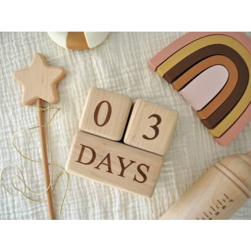Wooden Baby Milestone Blocks | Baby Monthly Block | Days, Weeks, Months, and Years Handmade Beech Wood Block Set