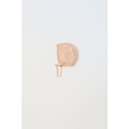 OPEN KNIT BONNET