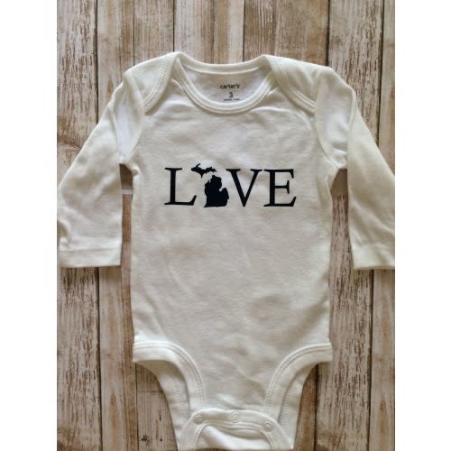 Michigan bodysuit- love Michigan- baby Michigan- Baby shower gift- Michigan love baby- Michigan bodysuit- baby gift- Michigan baby gift