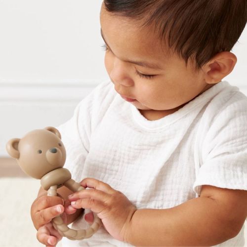 Itzy Ritzy Bitzy Shake Teether - Tan Bear
