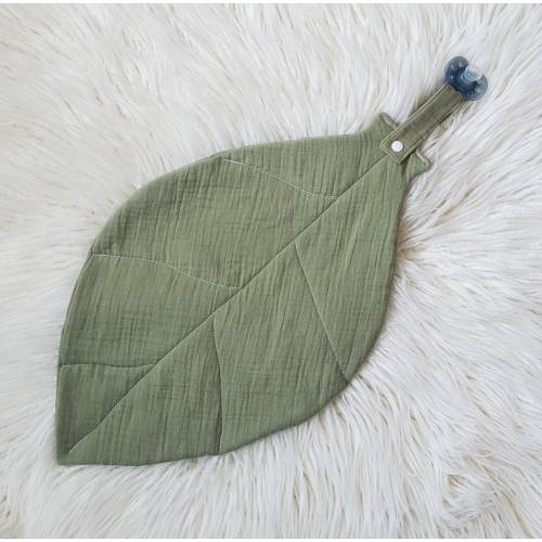 Cotton Muslin Leaf Lovey Burp Cloth Paci Holder, muslin paci saver, muslin leaf shaped love, Muslin burp cloth, gender neutral baby gift