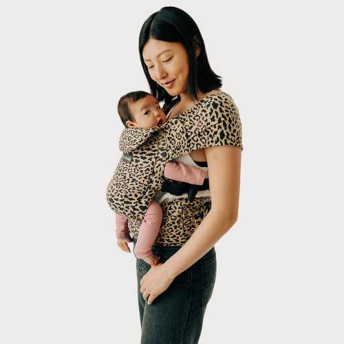 The Pearl Newborn Carrier