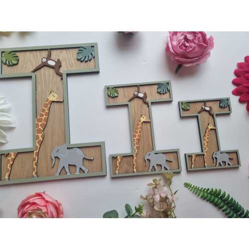 Personalised Safari kidsroom wall signs: Jungle animals decoration kids rooms