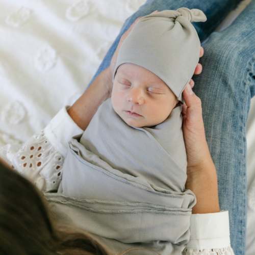STRETCHY SWADDLES