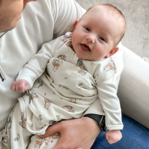 Winnie the Pooh Cotton Swaddle | HALO
