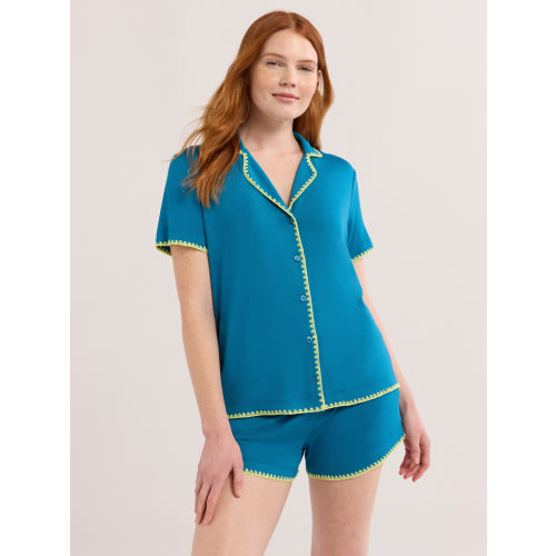 Joyspun Women’s Short Sleeve Notch Top and Shorts Pajama Set with Blanket Stitching, Sizes XS-3X
