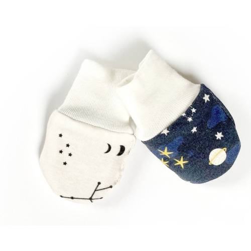 organic cotton newborn scratch mitts, reversible mittens, shower gift, unisex, planets, stars, constellations, mittens, newborn gift