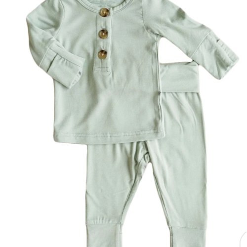 2pc Bamboo Button Top & Bottom