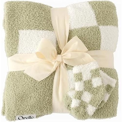 Orelle Checkered Baby Blanket and Socks Set | Sage Green
