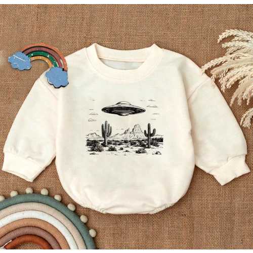 UFO Romper Sweatshirt, Alien Desert Scene Baby Outfit, Retro UFO Baby Bodysuit, Space-Themed Toddler Outfit, Cute Baby Gift,Baby Shower Idea