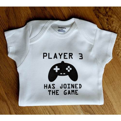 Gifts for Gamers Player 3 Has Joined the Game ONESIES ® Brand Bodysuits Baby Bodysuit or T-Shirt Newborn Coming Home Outfit Baby Shower Gift