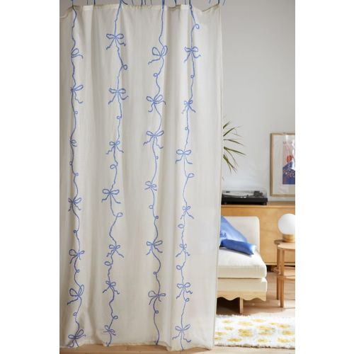 Lacey Bows Window Panel