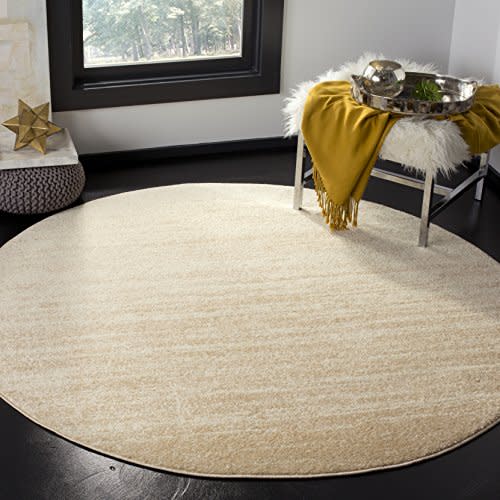 SAFAVIEH Adirondack Collection Area Rug - 6' Round, Champagne & Cream, Modern Ombre Design, Non-Shedding & Easy Care, Ideal for High Traffic Areas in Living Room, Bedroom (ADR113W)