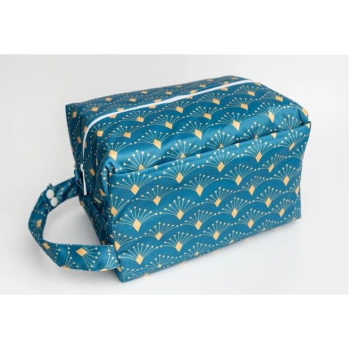 Reversible Storage Travel Cube Diaper Pod with Exterior Storage Pocket