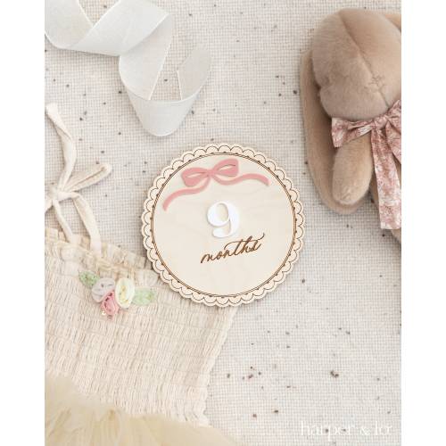 Wooden Lace Ribbon Bow Interchangeable Milestone Cards | Personalize Custom Name | Baby Monthly Milestone Marker | Baby Shower Gift | Ribbon