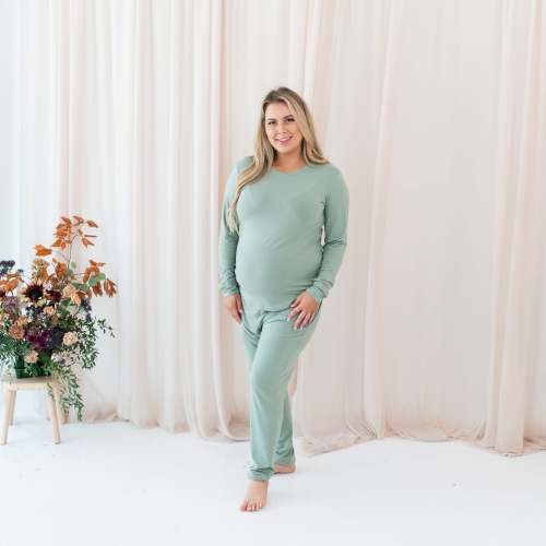 Women's Jogger Pajama Set in Thyme | Kyte Baby